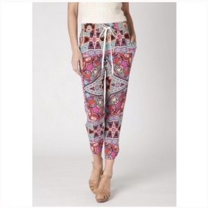 Anthropologie relaxed pull on printer pants.